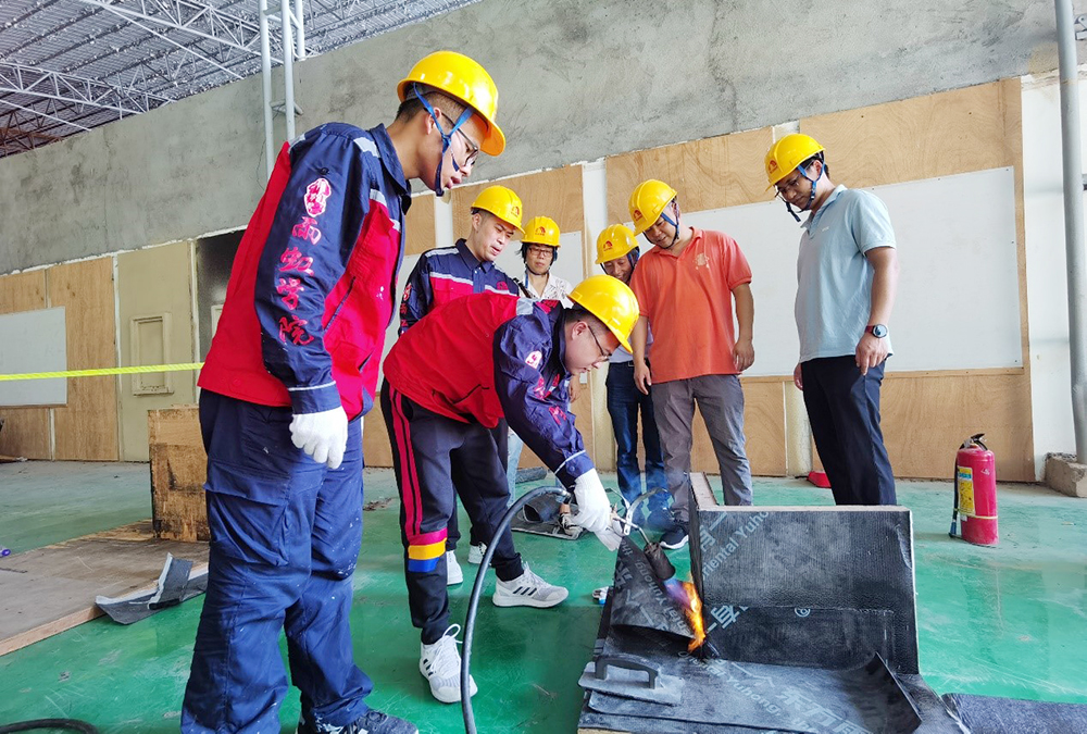 pp电子·模拟器(试玩游戏)官方网站