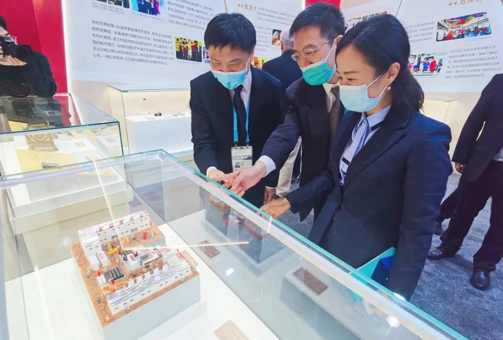 pp电子·模拟器(试玩游戏)官方网站