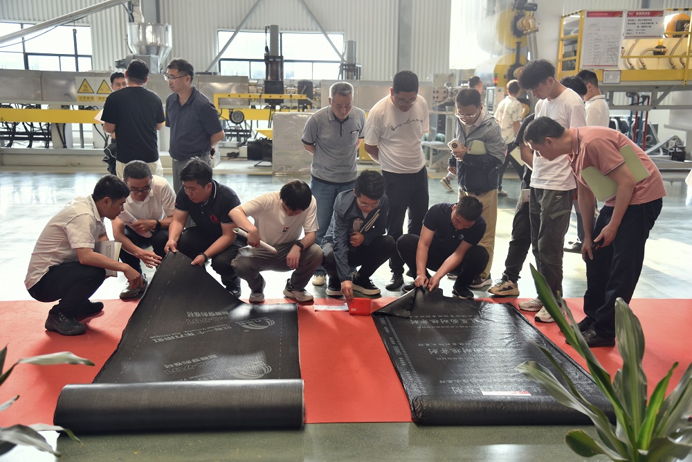 pp电子·模拟器(试玩游戏)官方网站