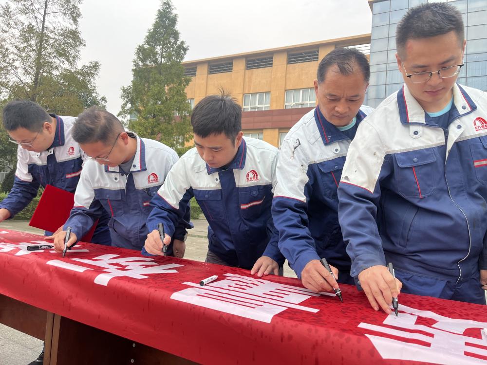 pp电子·模拟器(试玩游戏)官方网站